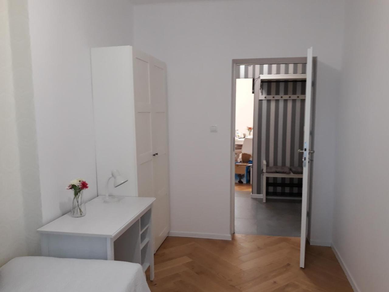 קטוביץ 2 Bedroom City Center Apartment מראה חיצוני תמונה